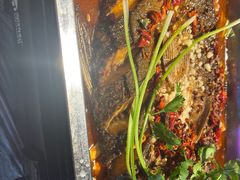 -老街烧烤大排档·地道湖北菜·龙虾馆(汉口火车站店)