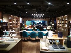 -光海书局(南京东路第一百货店)