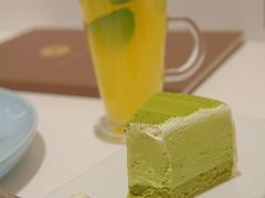 -必胜客(大宁路店)