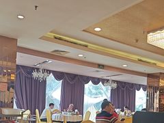 -御满江海鲜酒家(洛溪新城店)