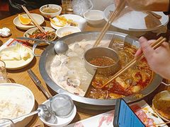 -佬土鹅肠火锅(中建大观店)