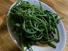 -辉辉大排档