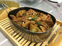 饭盒焖肥肠-渔娘渔家丹东海鲜(东直门店)