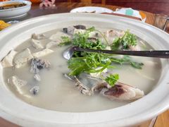 -芦茨金富饭庄·25年老字号·专做稻草鸡