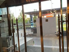 -缦咖电竞酒店(北京鸟巢红军营地铁站店)