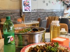 -牟记江湖重庆地标特色菜鱼蛋海鲜羊蝎子(巴南区黑金冠十多年好店)