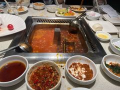 -海底捞火锅鲜切牛肉主题店(长寿路店)