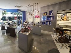 -茂昌眼镜(南京西路店)