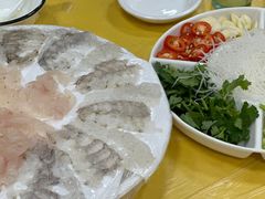 -官塘陈记鱼生·潮汕砂锅粥·牛肉火锅(潮枫路总店)