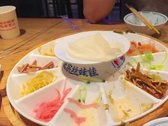 -怪噜范·老贵阳街头名小吃(汇金星力城店)