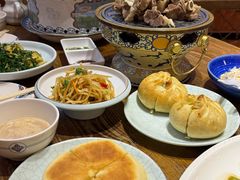 -蒙亨·手把肉·蒙古包文化主题餐厅(天恒广场店)