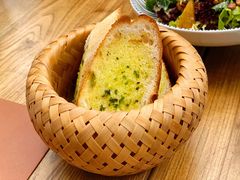 餐前面包Bread-Golden Lily河内巴黎法越料理餐厅(建国西路店)