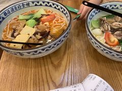 -蒙自源米线大王(信利城市广场店)