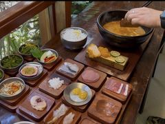 -银米·云南传统过桥米线(双廊黑金冠店)