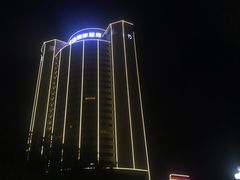 -深圳君逸国际酒店(龙岗横岗塘坑地铁站店)