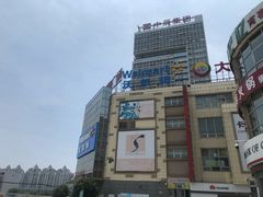 -港澳广场购物中心
