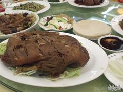 香酥鸭，瘦而柴，难吃-泰丰楼(前门西大街店)