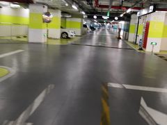 -阳光天地停车场(唐镇店)