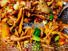 -雀舞云南菜(天津天河城购物中心店)