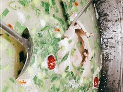 -茸梅路右拐龙虾-农家菜(松江店)