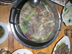 -大众跷脚牛肉馆·非遗传承单位(峨眉山店)