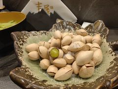 -吉屋·炭烧酒场·秋冬功夫奶汁河豚鱼锅