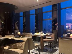 -唐拉雅秀酒店-西锦汇空中BBQ·思创餐厅