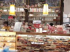 -猫的天空之城概念书店(杭州南宋御街店)