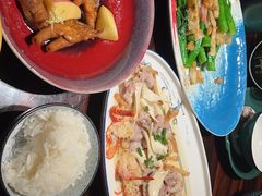 -粤·向群饭店(麓景路店)