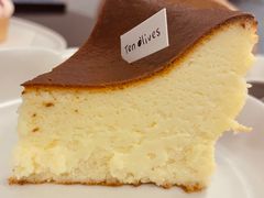 巴斯克芝士蛋糕-Ten Olives甜点