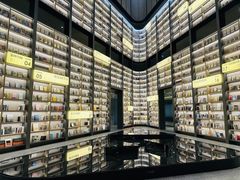 -上海虹桥中心爱琴海亚朵S酒店