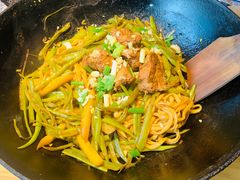 精选肋排焖面-金豆角砂锅焖面(安贞店)