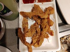 -海底捞火锅(新松江路生日主题店)