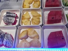 -涨巢·潮玩水疗局