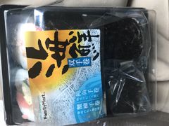 -全家便利店(上海火车站站二店)