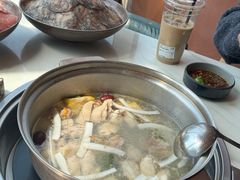 -喃喃椰·糟粕醋·椰子鸡火锅(七堡花园店)