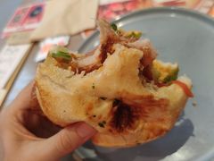 -必胜客(上海华谊新所店)