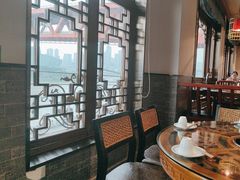 -小天鹅火锅·一线江景洪鼎旗舰店(洪崖洞店)