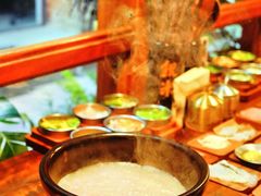 -银米·云南传统过桥米线(双廊黑金冠店)