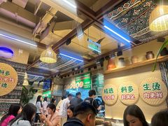 -云阿蛮云南生烫牛肉米线(奉贤路店)