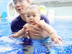 -龙格亲子游泳俱乐部(泊富中心)