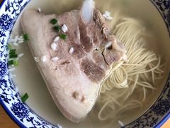 枫镇肉面-裕兴记·三虾面(西北街总店)
