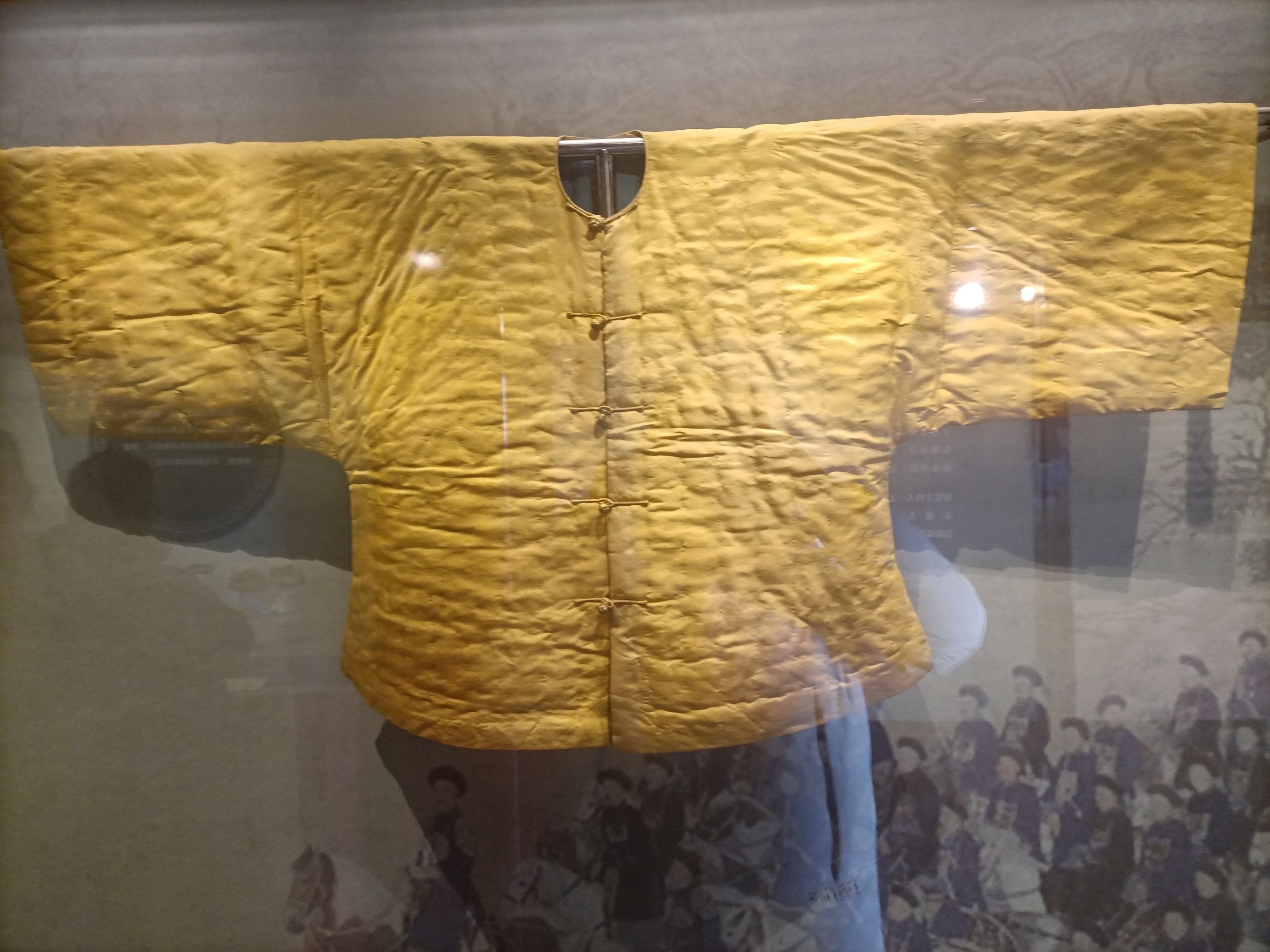 黄马褂居然是这么大的袍子