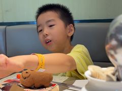 -必胜客(WOW中心城店)