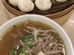 -佬钱湾仔(衣裳街店)