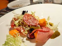 -MONICH牛排融合餐厅(和义大道购物中心店)