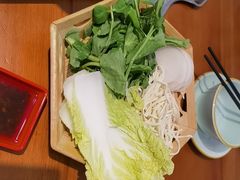 -休记光头香辣蟹干锅(绵竹店)