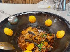 -小火炕铁锅炖鱼