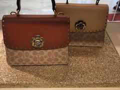 -COACH蔻驰(太古汇店)