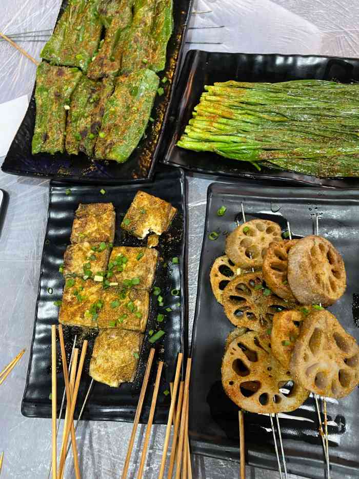 老友烧烤-"伪球迷以看球的名义过来吃烧烤,家附近常来.